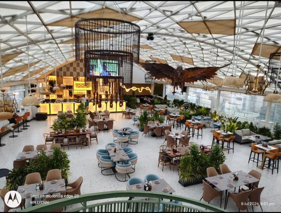 Atmosfera Bengaluru, India Aparthotel Εξωτερικό φωτογραφία